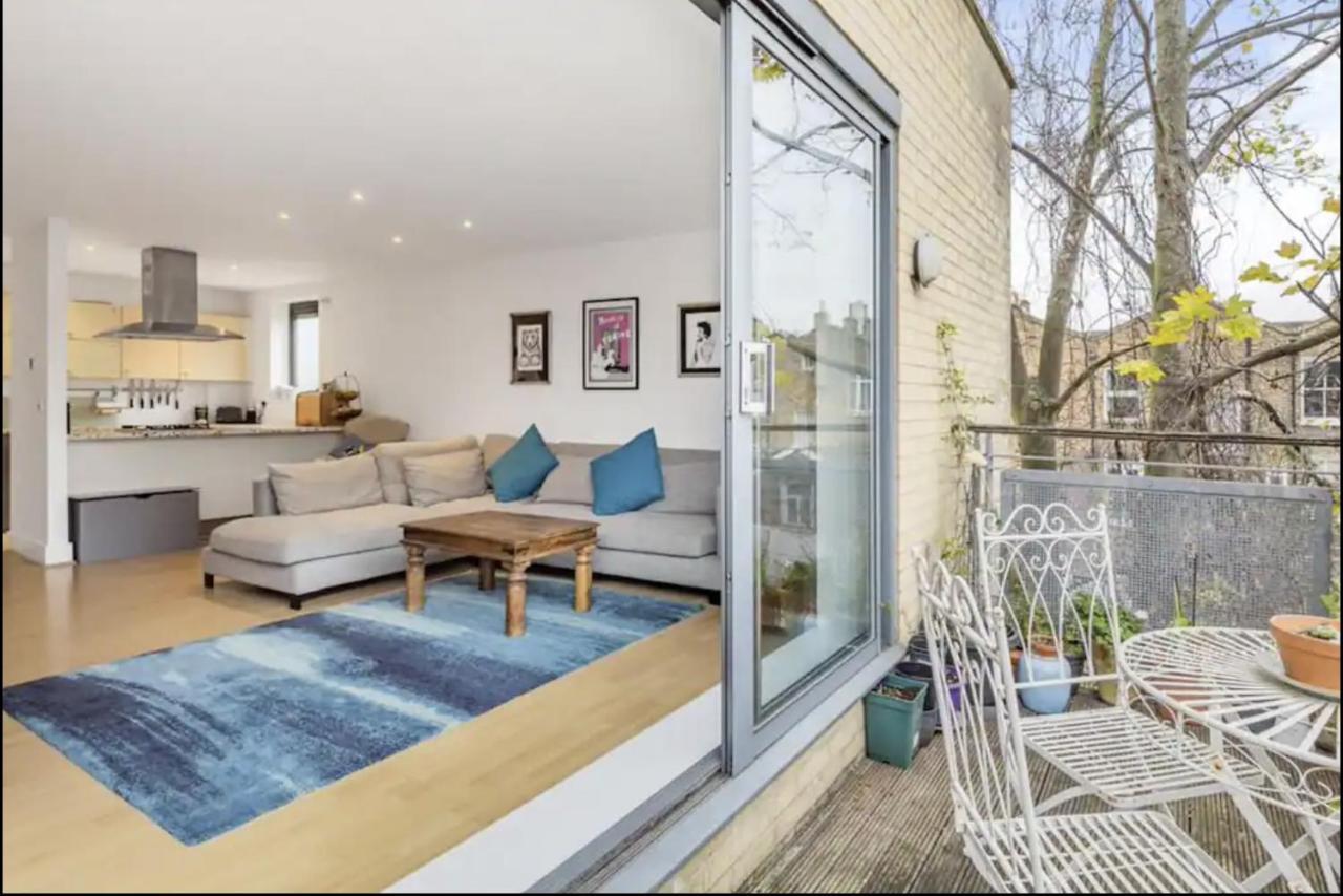 Spacious, Bright And Modern Flat In Holloway Londra Exterior foto